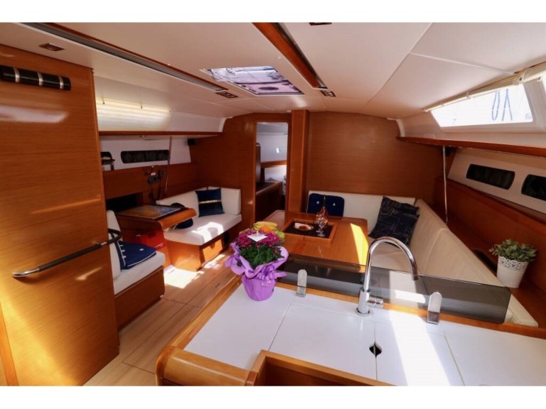 Location bateau Jeanneau Sun Odyssey 439 à Baška Voda sur Samboat