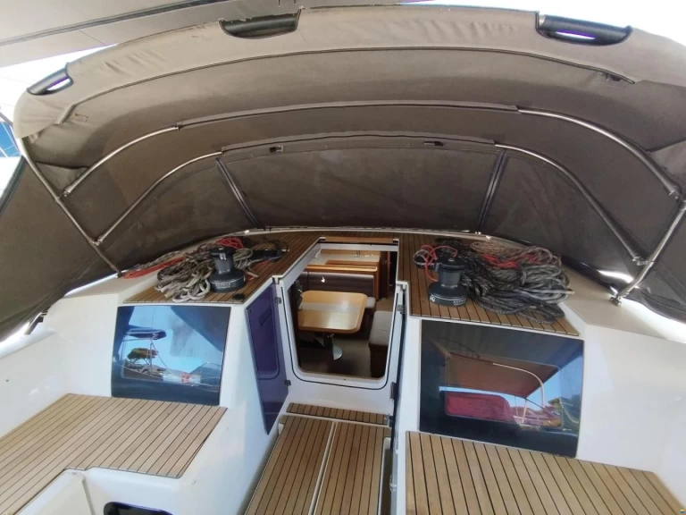 Louez un Dufour Dufour 56 Exclusive à Sibenik