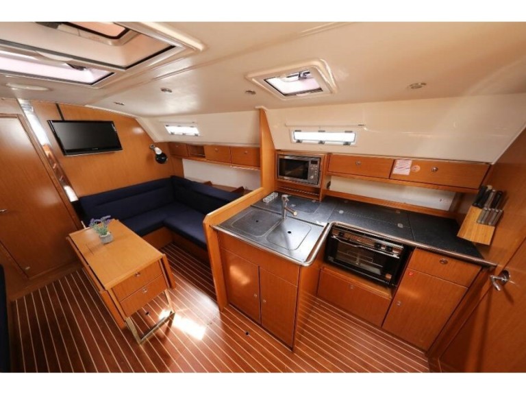 Bavaria Cruiser 36 a louer à Baška Voda