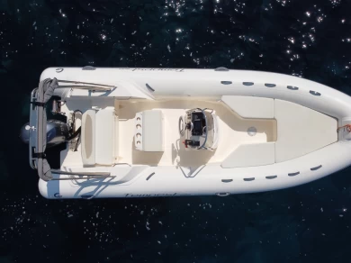 Bareboat Rental RIB Capelli with a boat licence