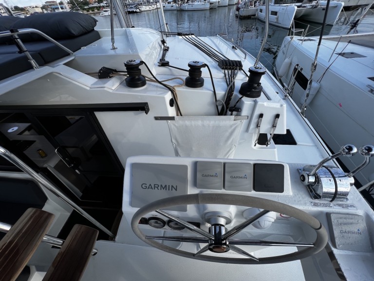 Location Catamaran Fountaine Pajot avec permis
