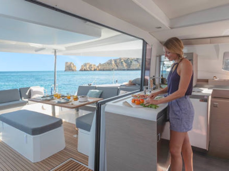 Fountaine Pajot Elba 45 a louer à Le Marin