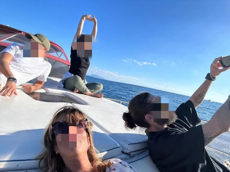 Location Bateau à moteur Darlin avec permis