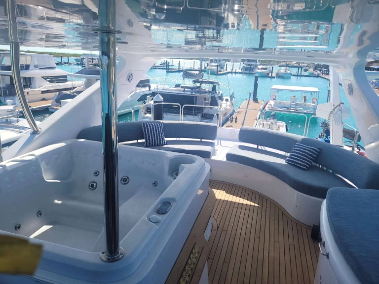 Location Yacht à Îles Turques et Caïques - Azimut Saphire Blue