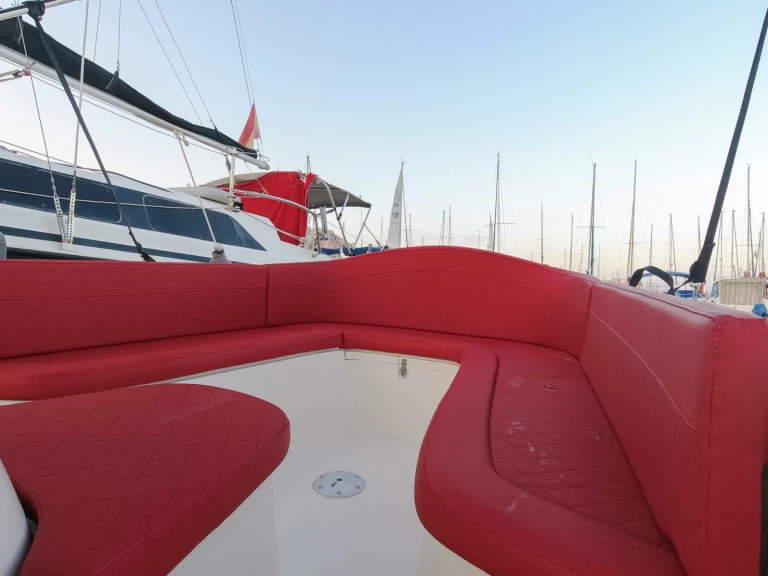 Location Bateau à moteur à Alicante - Mareti 600 classic