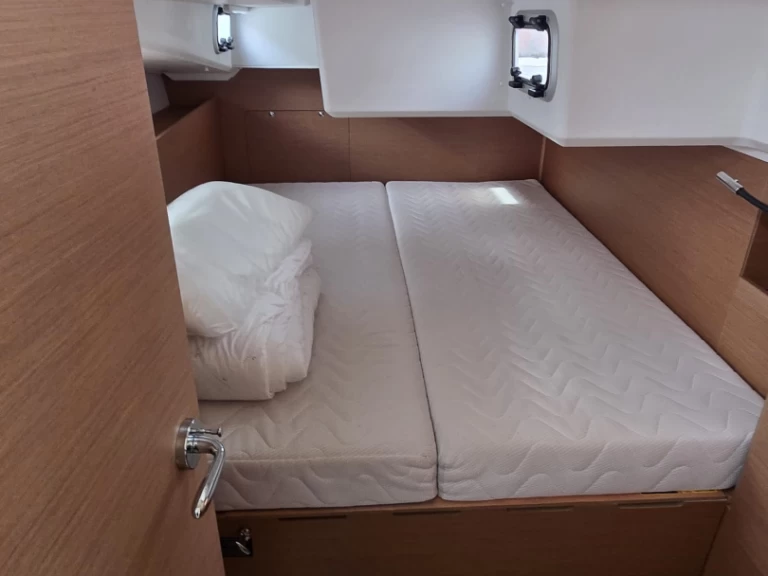 Location bateau Jeanneau Sun Odyssey 490 à Trogir sur Samboat