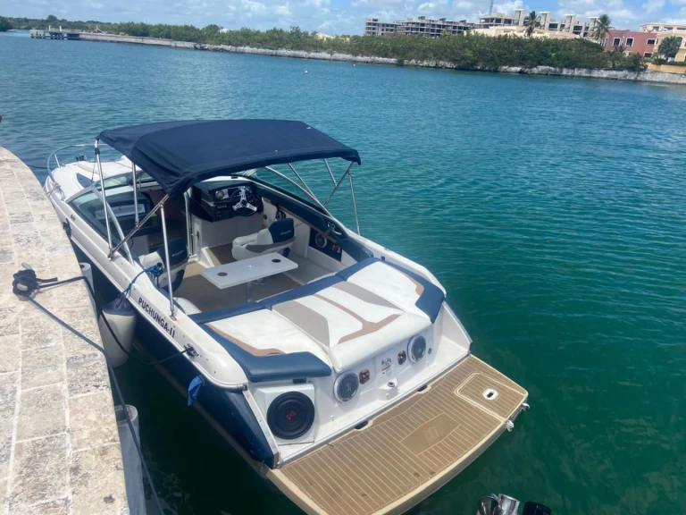 Louez un Four Winns S 235 à Punta Cana