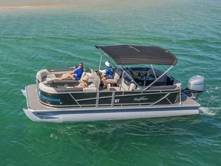 Bateau à moteur à louer à Faro (Sé) au meilleur prix