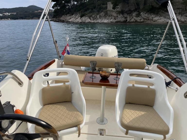 Location bateau Jeanneau Leader 515 à Dubrovnik sur Samboat