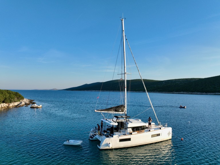 Catamaran à louer à Pomer au meilleur prix