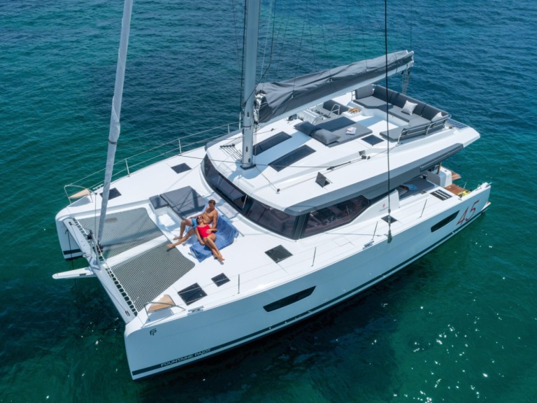 Louer Catamaran avec ou sans skipper Fountaine Pajot à Le Marin
