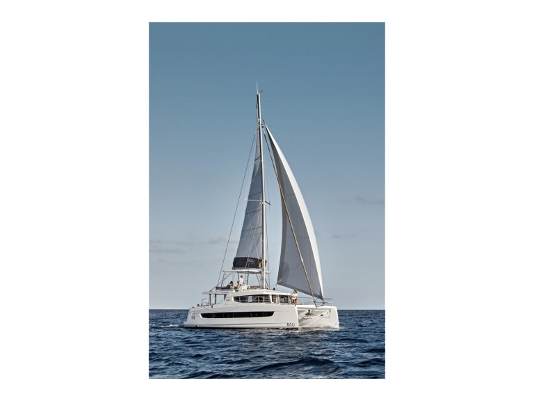 Catamaran à louer à Provincia di Sassari au meilleur prix
