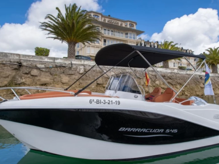 Location Bateau à moteur Okiboats avec permis
