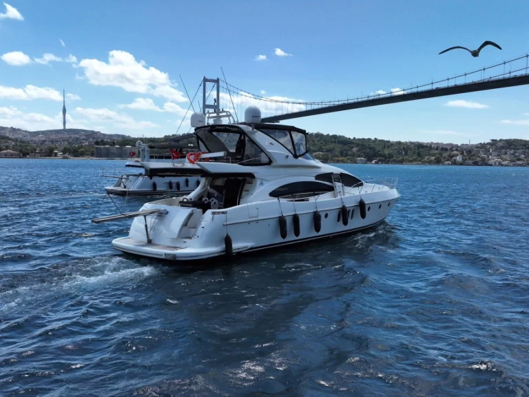 Louer Yacht avec ou sans skipper Custom Made à Beşiktaş