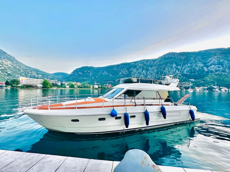 Location à Vlora - Ferretti Altura 39 sur SamBoat