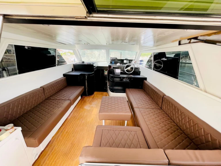 Louez un Ferretti Altura 39 à Vlora