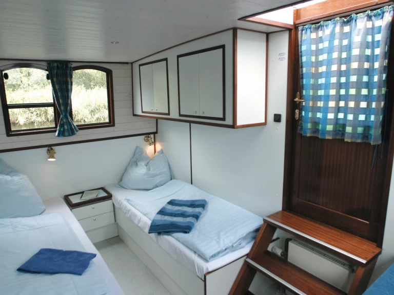 Location Bateau à moteur à Rechlin -  Kormoran 940