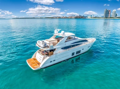 Yacht di lusso a noleggio a South Miami Beach al miglior prezzo