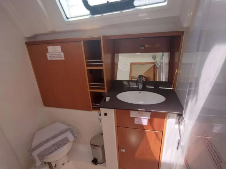 Bavaria Cruiser 41 a louer à Gouviá