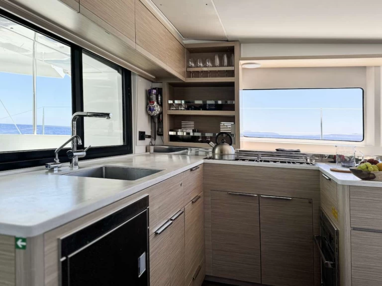 Location Yacht à Provence-Alpes-Côte d'Azur - Lagoon YOFF