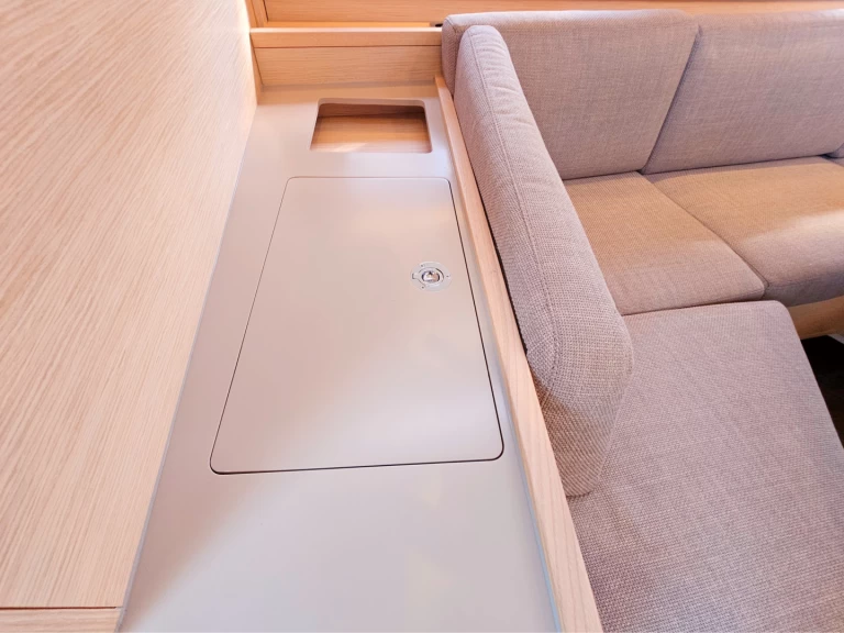 Louez un Dufour Dufour 44 à Kaštel Gomilica