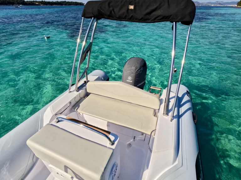 Location bateau Mandelieu-la-Napoule pas cher Tempest 630