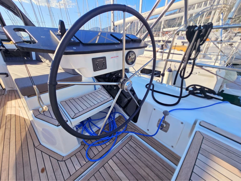 Voilier à louer à Kaštel Gomilica au meilleur prix