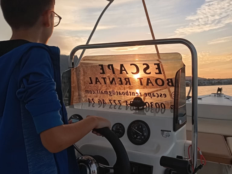 Thomas Tempest  a louer à Chersonisos