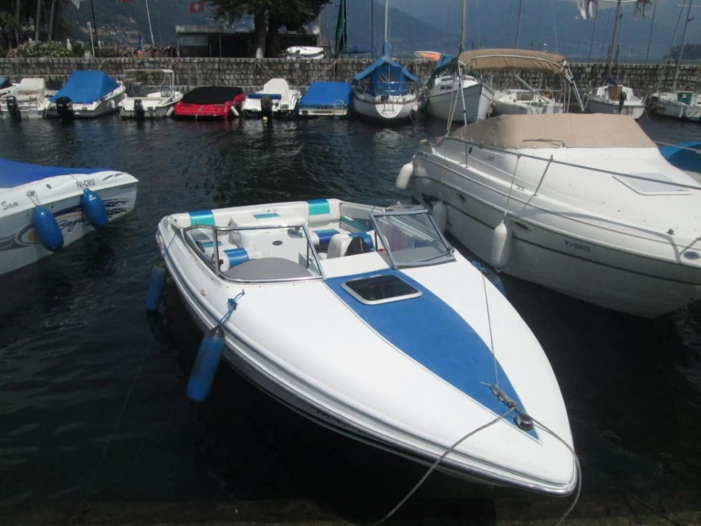 Location à Cannobio - Rinker Captiva 209 sur SamBoat