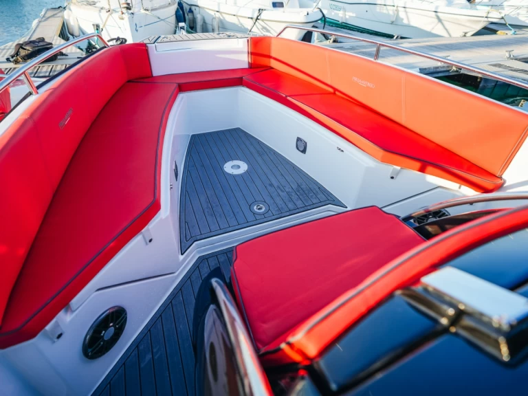 Location bateau L'Herbaudière pas cher Jaguar 7.0