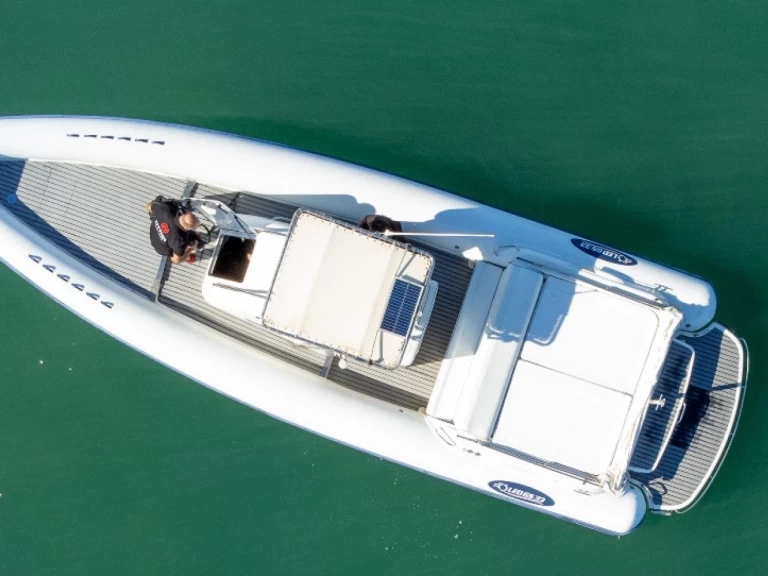 Louer Semi-rigide avec ou sans skipper Nautica Led à Terracina