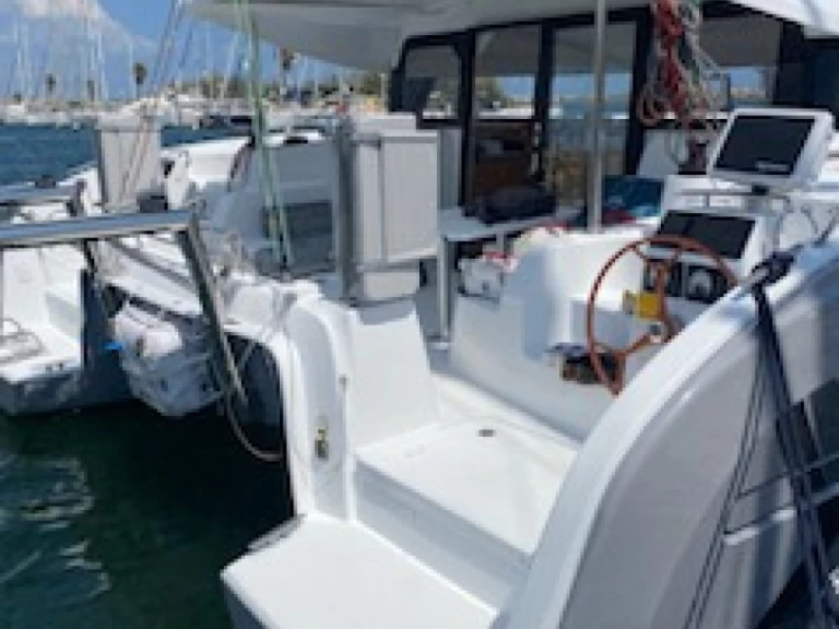 Louer Catamaran avec ou sans skipper Excess à Le Cap d'Agde