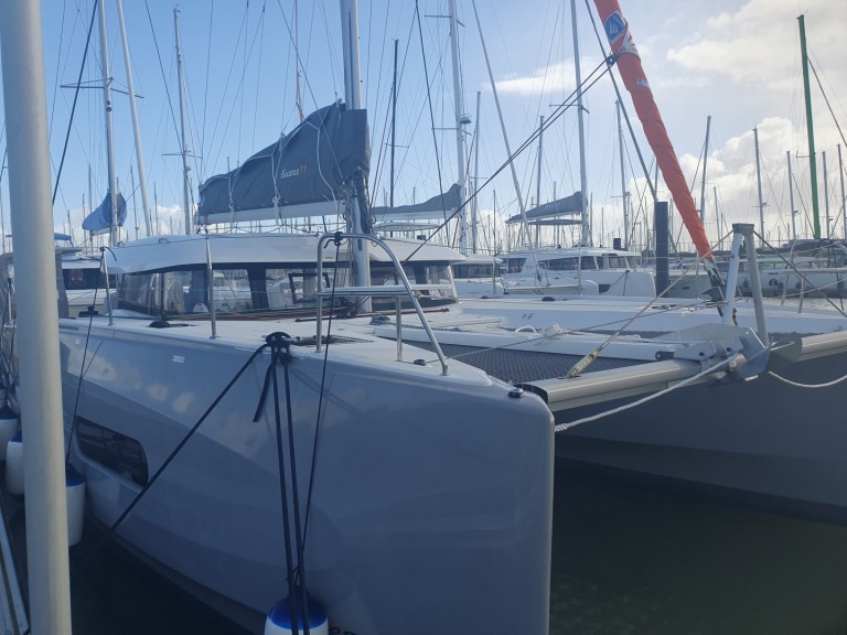 Louer Catamaran avec ou sans skipper Excess à Préveza