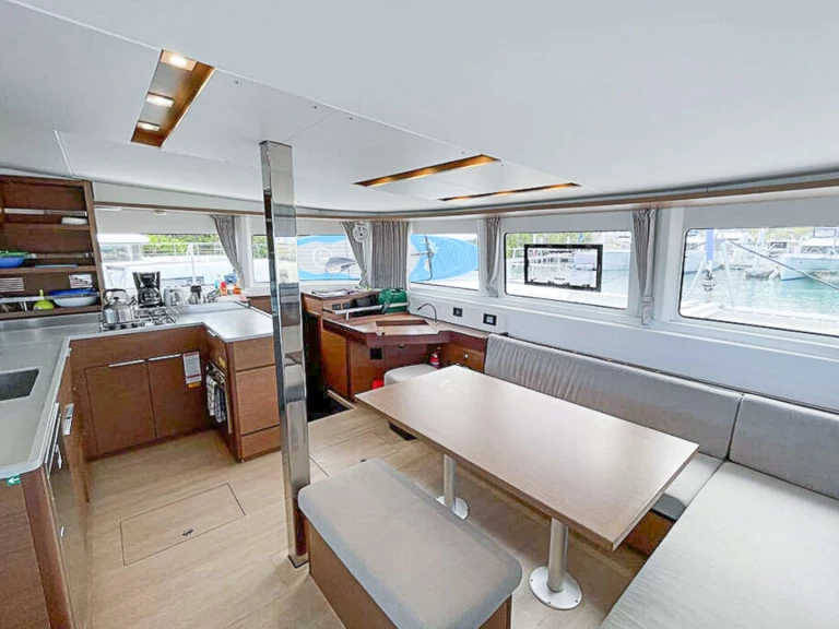 Louer Yacht avec ou sans skipper Lagoon à Îles Vierges britanniques (BVI)