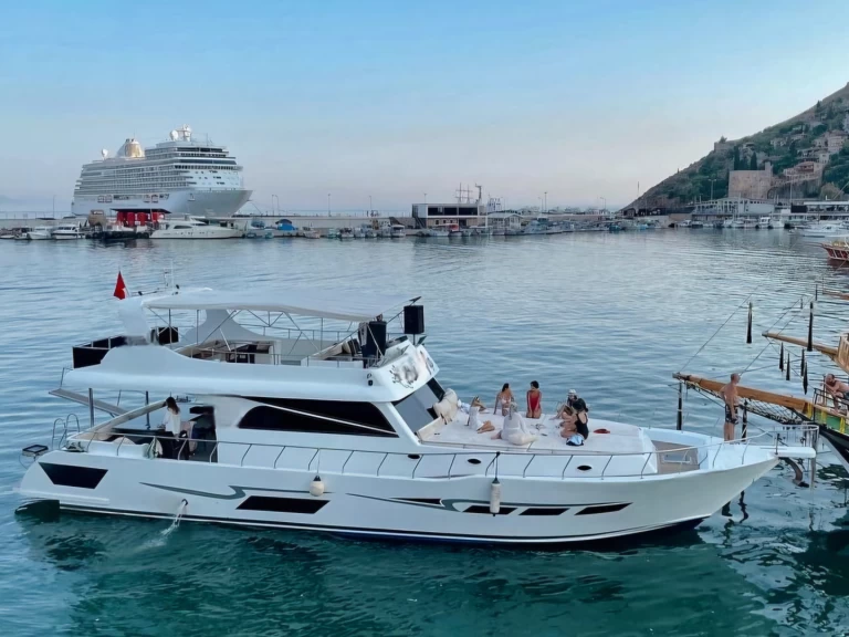 Louer Yacht avec ou sans skipper Vip à Alanya
