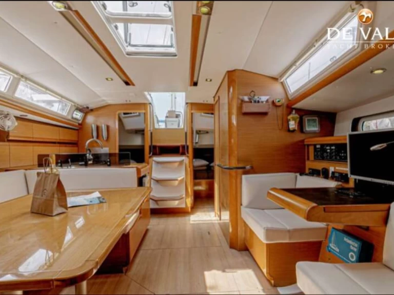 Louez un Jeanneau Sun Odyssey 439 à Ponza