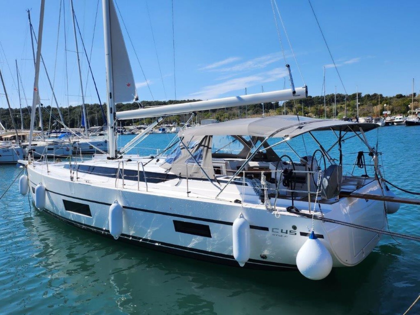 Bavaria C45 eco solar sailboat charter in Primošten, Croatia