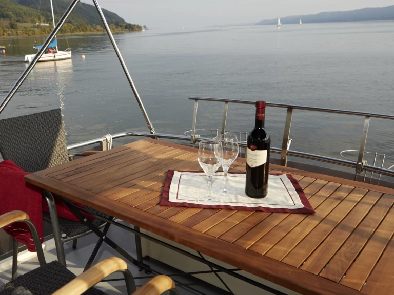 Location Péniche success avec permis