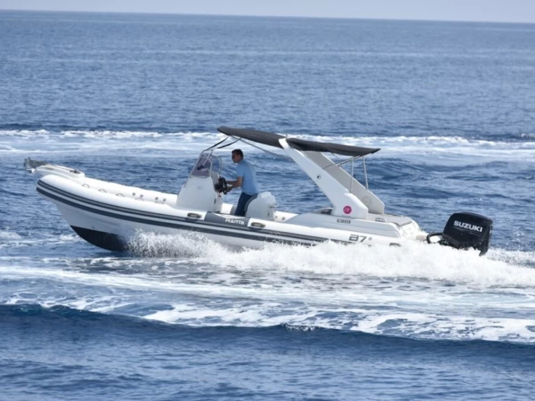 Location bateau Black Manta B7 à Juan-les-Pins sur Samboat
