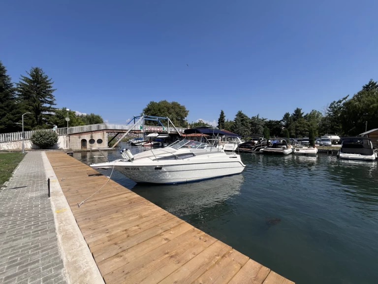 Louer Yacht avec ou sans skipper Bayliner à Ohrid