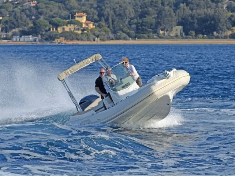 Louez un Capelli Tempest 700 à Galéria