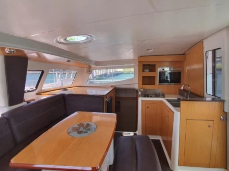 Location à Propriano - Fountaine Pajot Mahe 36 sur SamBoat