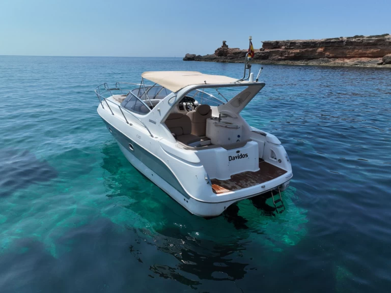 Bateau à moteur à louer à Ibiza (Ville) au meilleur prix