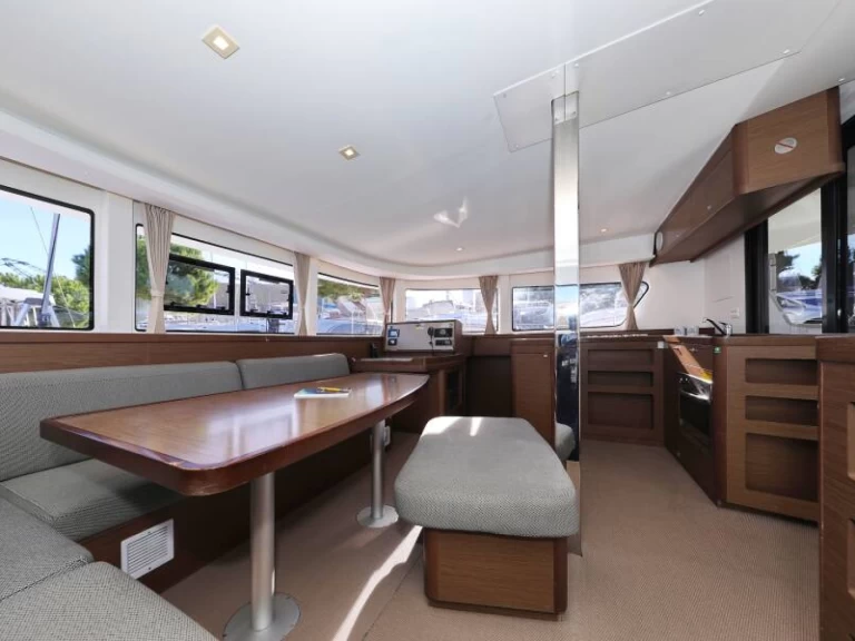 Lagoon Lagoon 42 a louer à Le Marin