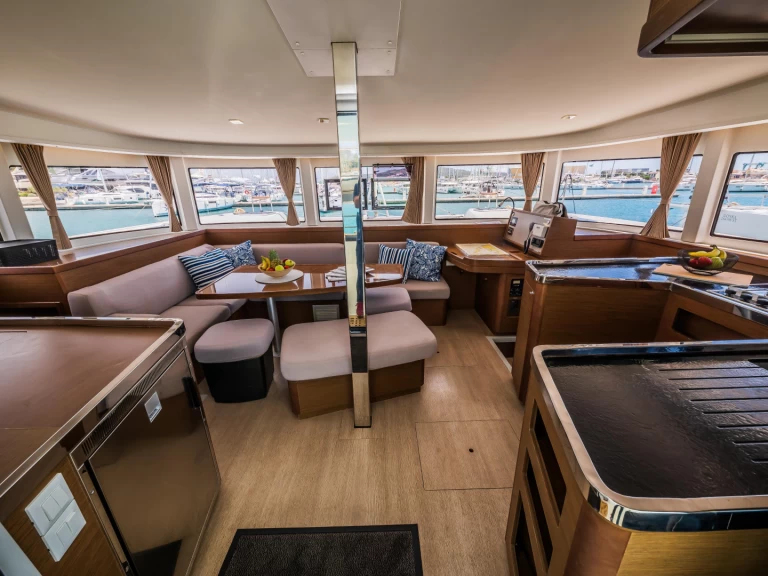 Louez un Lagoon Lagoon 42 à Le Marin