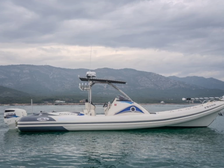 Louer Semi-rigide avec ou sans skipper Nuova Jolly à Alcocéber