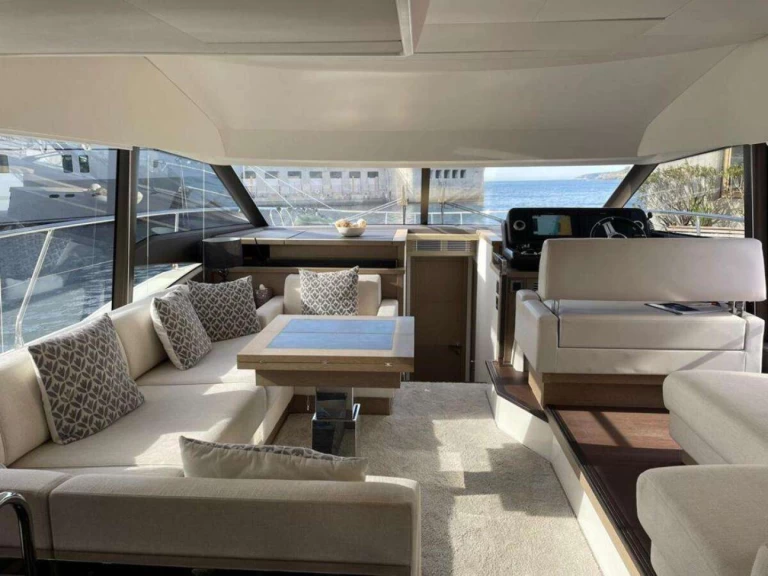 Location Yacht Jeanneau avec permis