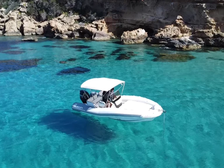 Location Semi-rigide Zodiac avec permis