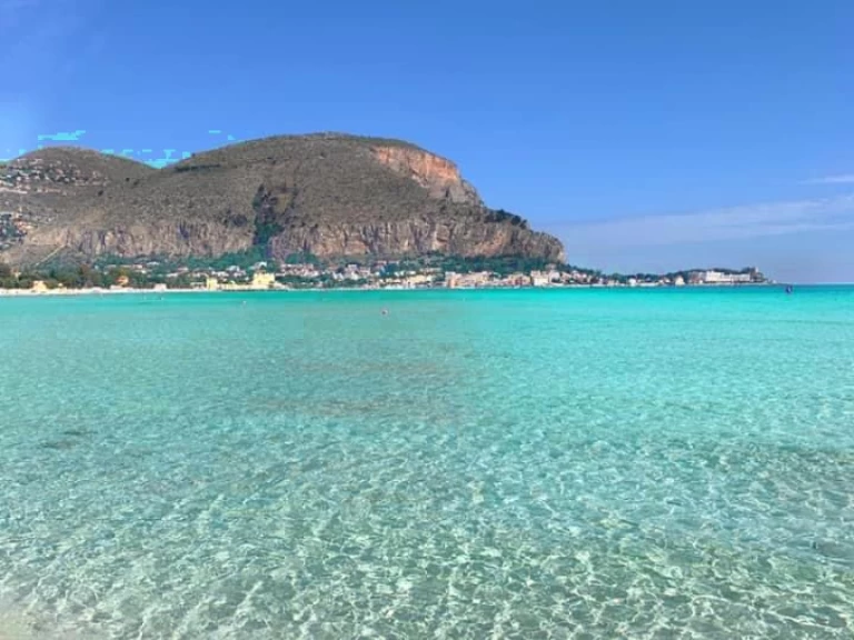 Louer Yacht avec ou sans skipper huds à La Cala (porto Palermo)