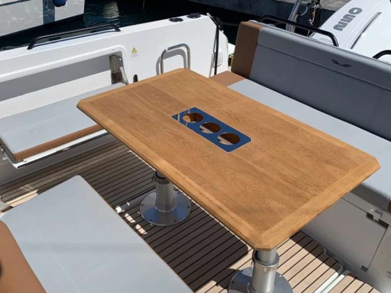 Location Bateau à moteur Bénéteau avec permis